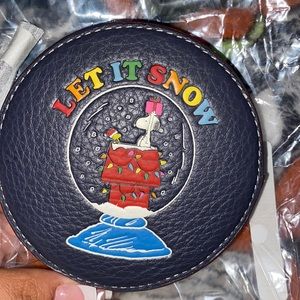 Snoopy coin purse coach
